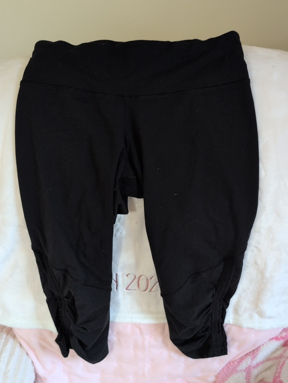 lululemon athletica Black Womens' Capri Leggings with Ruched Calves